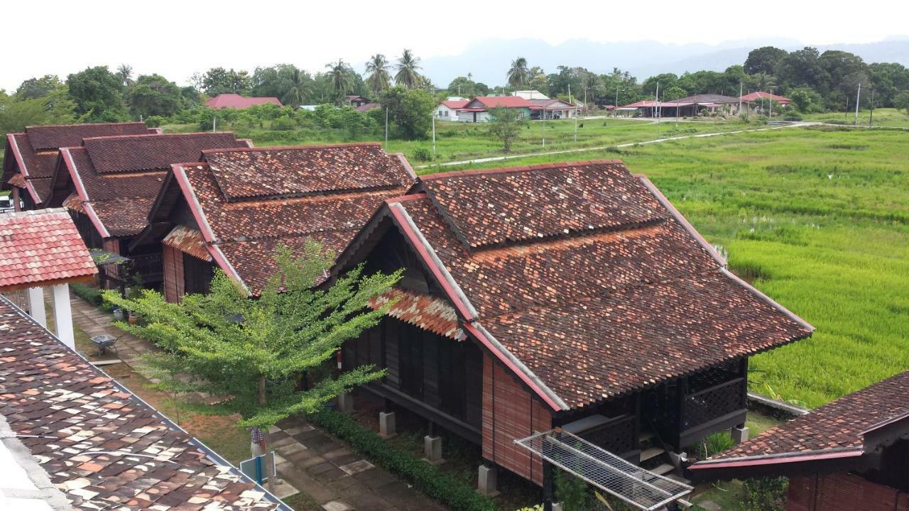 Tanabendang Banglos Pantai Cenang  Kültér fotó
